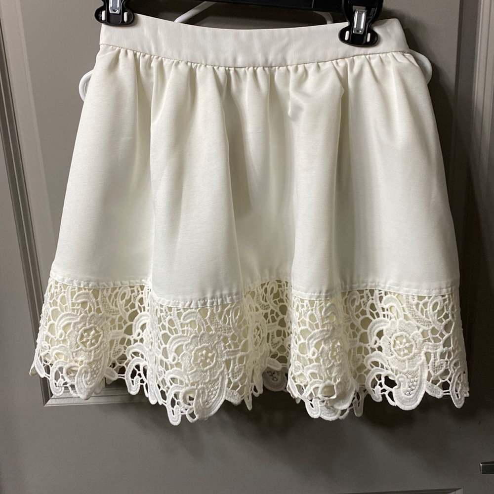 Express white lace skirt